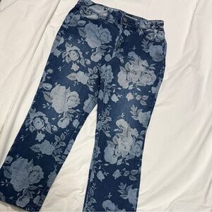 Laurie Felt Denim Floral Cropped Jeans